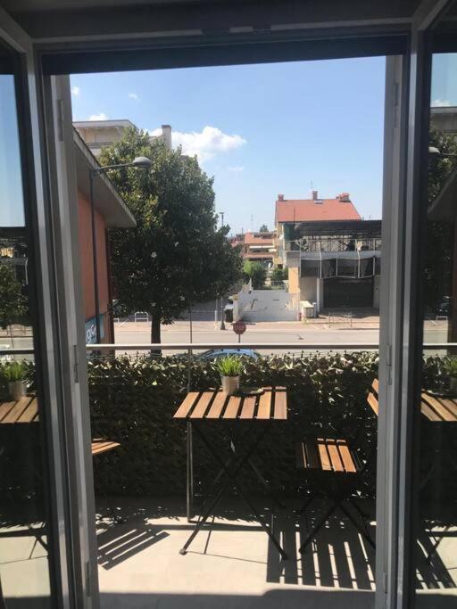 Premium Apartment With Parking Ciampino Exterior foto